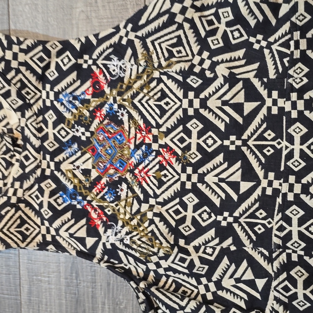 Luster Tribal Print Sleeveless Mini Dress. Size L. - Picture 2 of 16